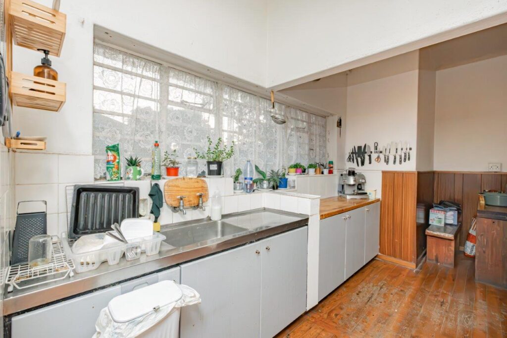 11 lincoln street boston 5.8