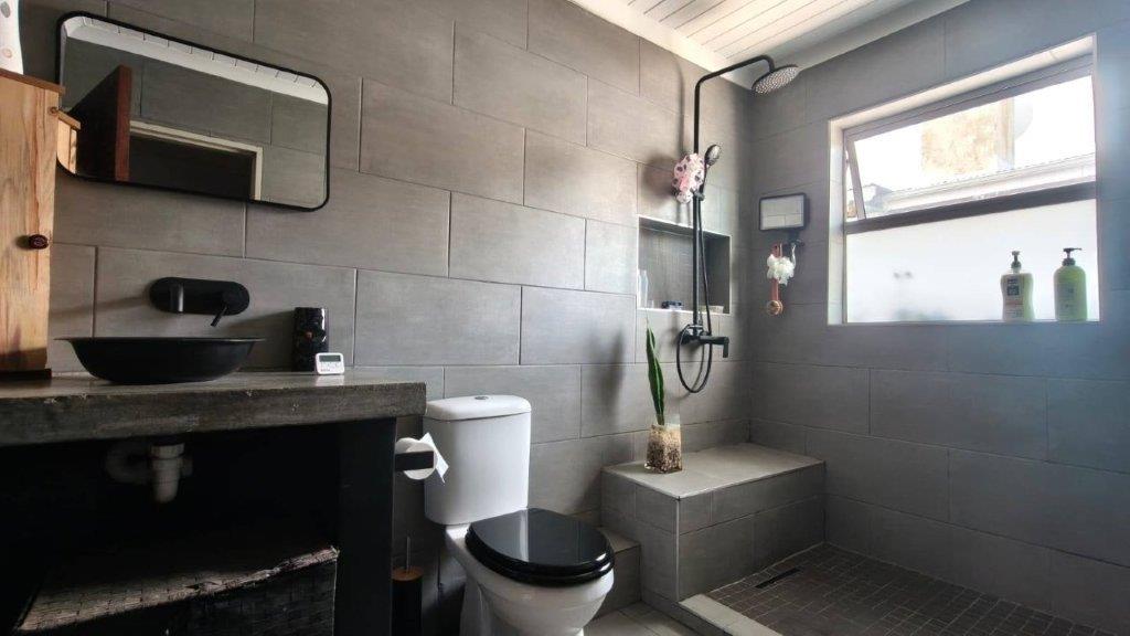 17 bathroom