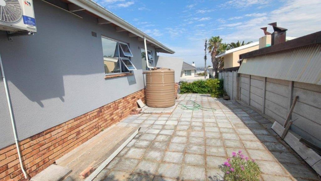 24. side with watertank