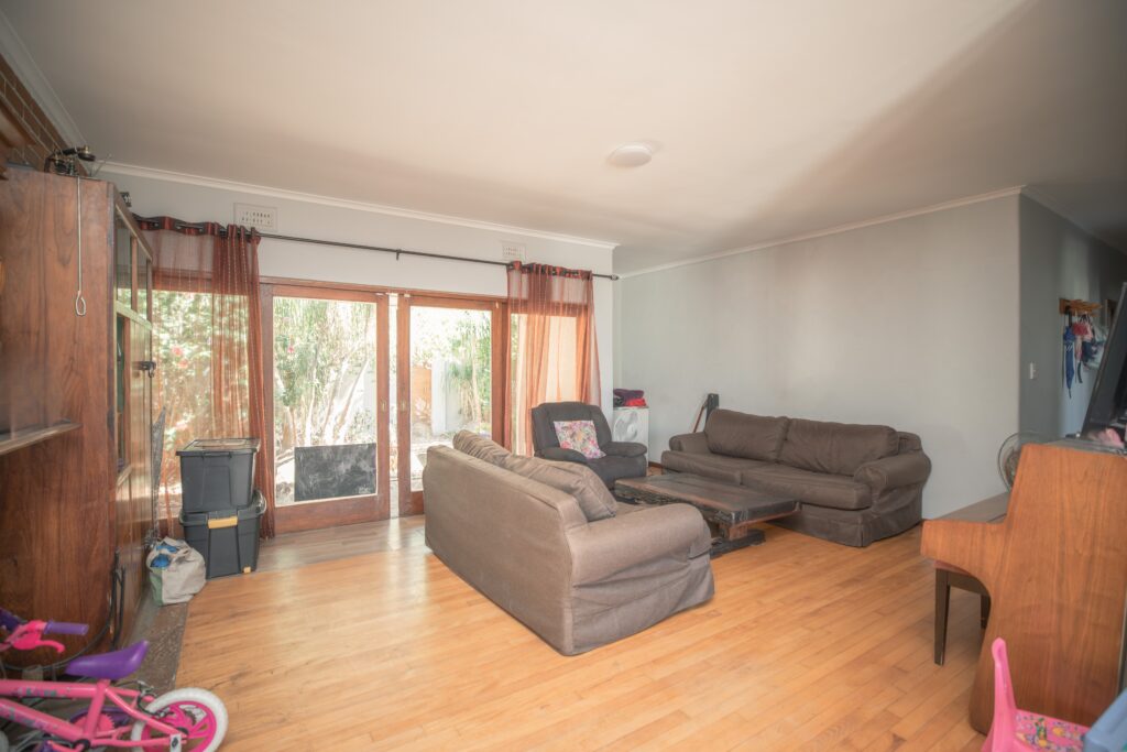4 kommandeur street 4.1
