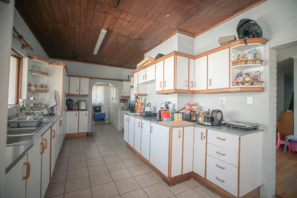 4 kommandeur street 5.1