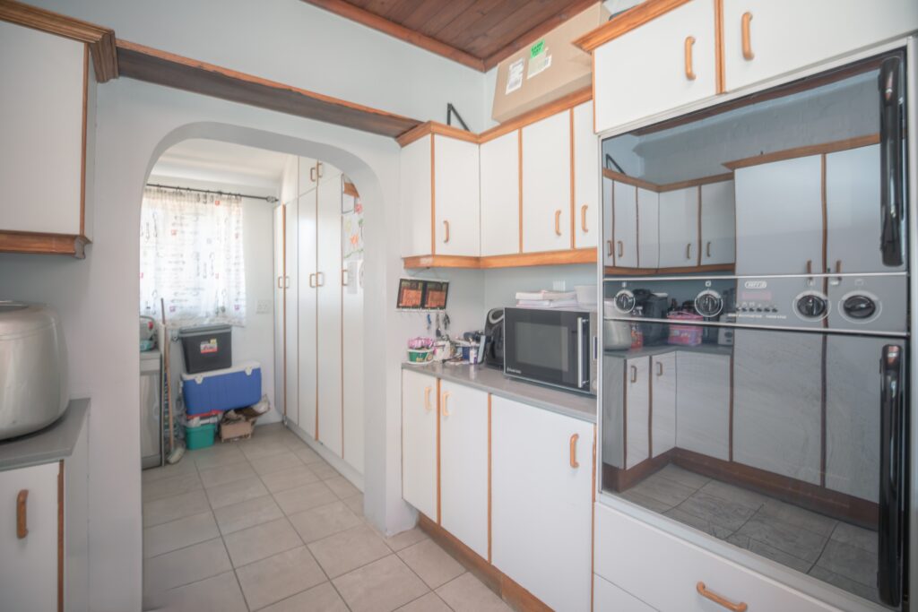 4 kommandeur street 5.6