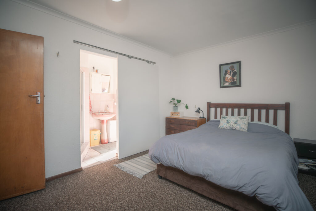 67 jacaranda street 11.5.1