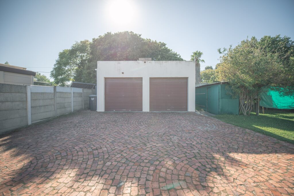67 jacaranda street 14.10