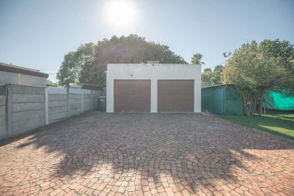 67 jacaranda street 14.11