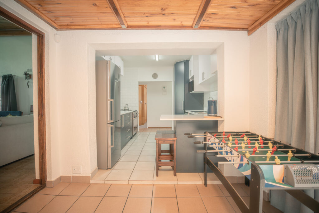 67 jacaranda street 4.1