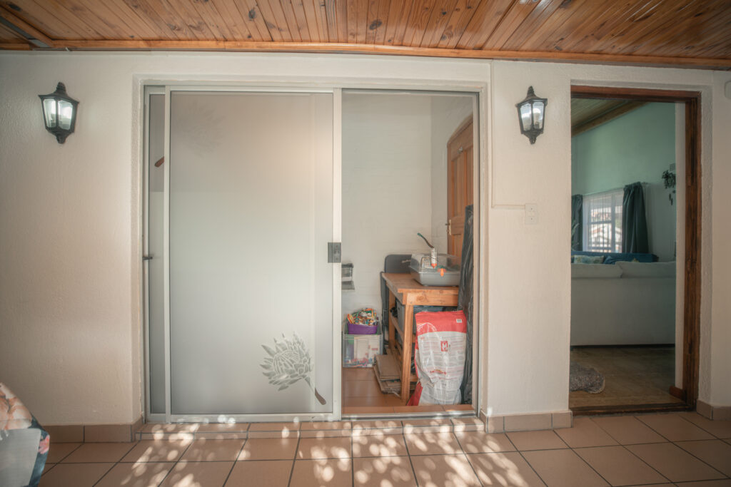 67 jacaranda street 4.4