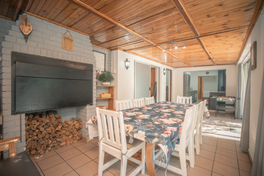 67 jacaranda street 5.1