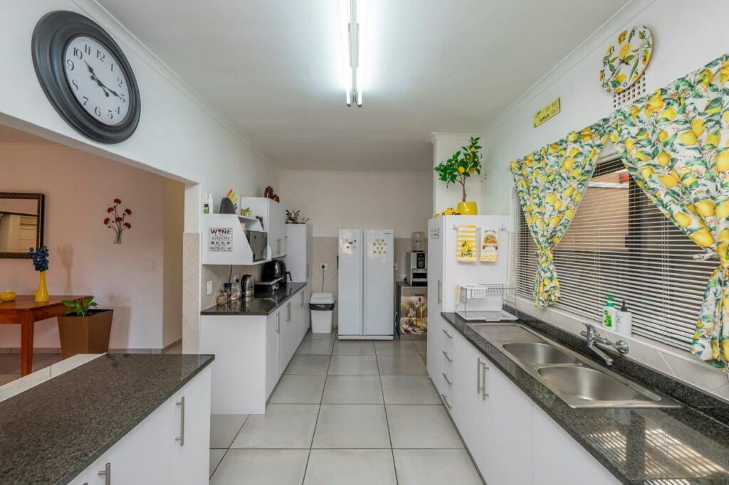 mh kitchen 2
